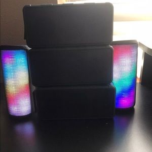 Lot of 5 blackweb speakers